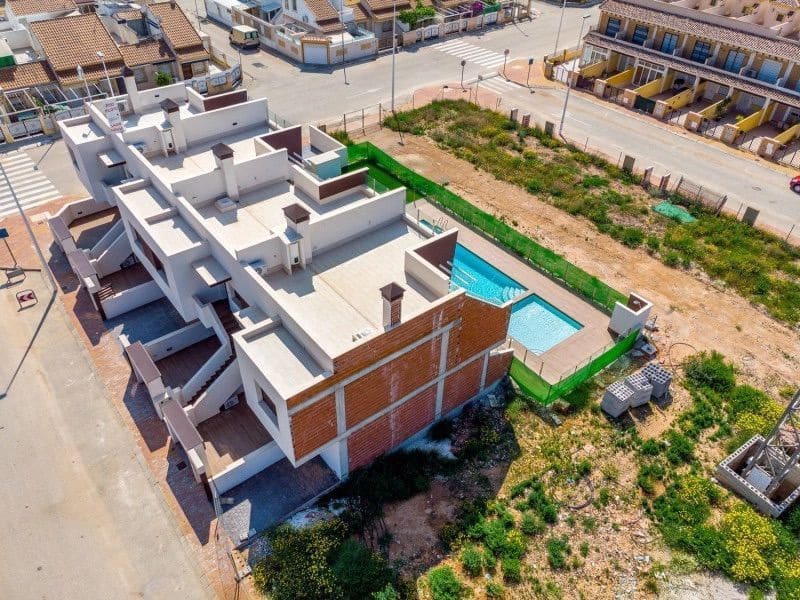 2 bedroom Bungalow for sale in Lo Pagan with pool garage - € 265,000 (Ref: 9998032)