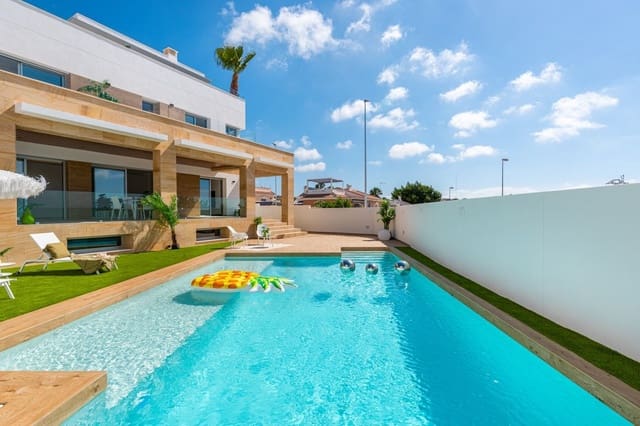 4 soverom Villa til salgs i Ciudad Quesada, Rojales med svømmebasseng garasje - € 863 690 (Ref: 9998034)