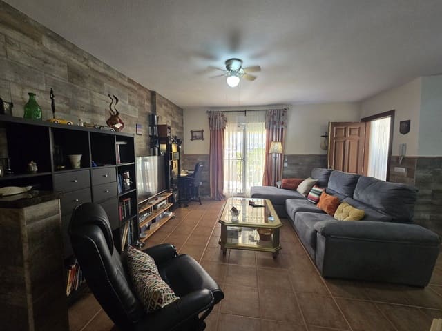 3 quarto Casa em Banda para venda em Las Marinas - Pueblo Laguna, Vera com piscina - 249 000 € (Ref: 10035831)