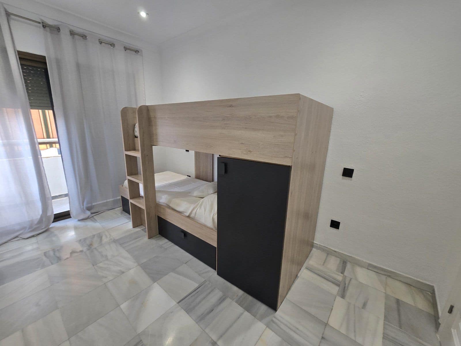 2 sypialnia Mieszkanie na sprzedaż w Garrucha z garażem - 179 000 € (Ref: 10041904)