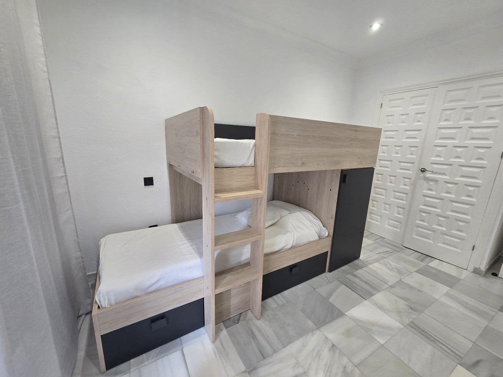 2 sypialnia Mieszkanie na sprzedaż w Garrucha z garażem - 179 000 € (Ref: 10041904)