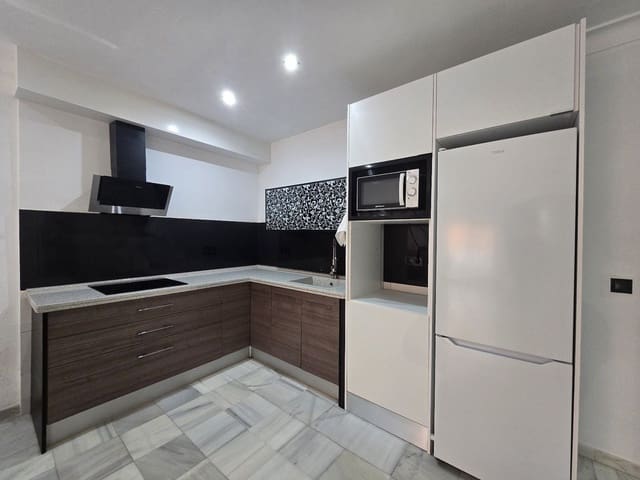 2 sypialnia Mieszkanie na sprzedaż w Garrucha z garażem - 179 000 € (Ref: 10041904)