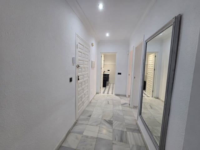 2 sypialnia Mieszkanie na sprzedaż w Garrucha z garażem - 179 000 € (Ref: 10041904)