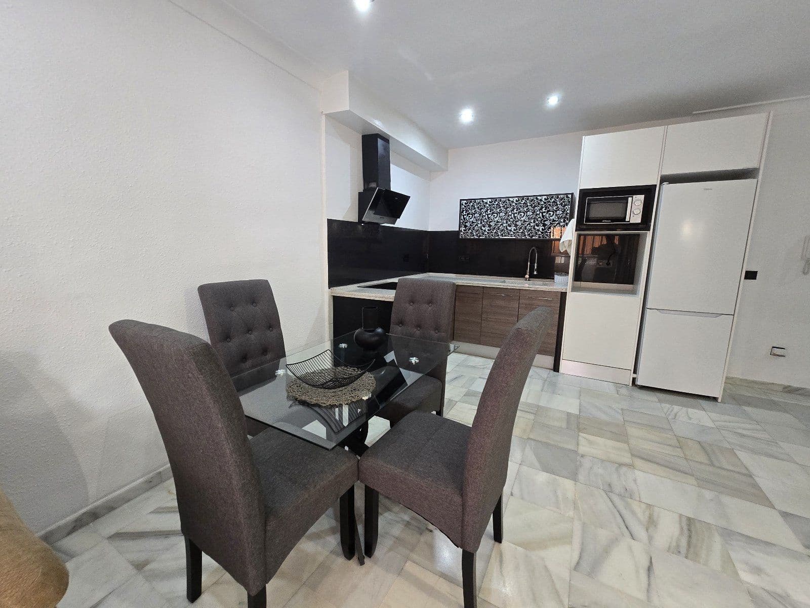 2 sypialnia Mieszkanie na sprzedaż w Garrucha z garażem - 179 000 € (Ref: 10041904)