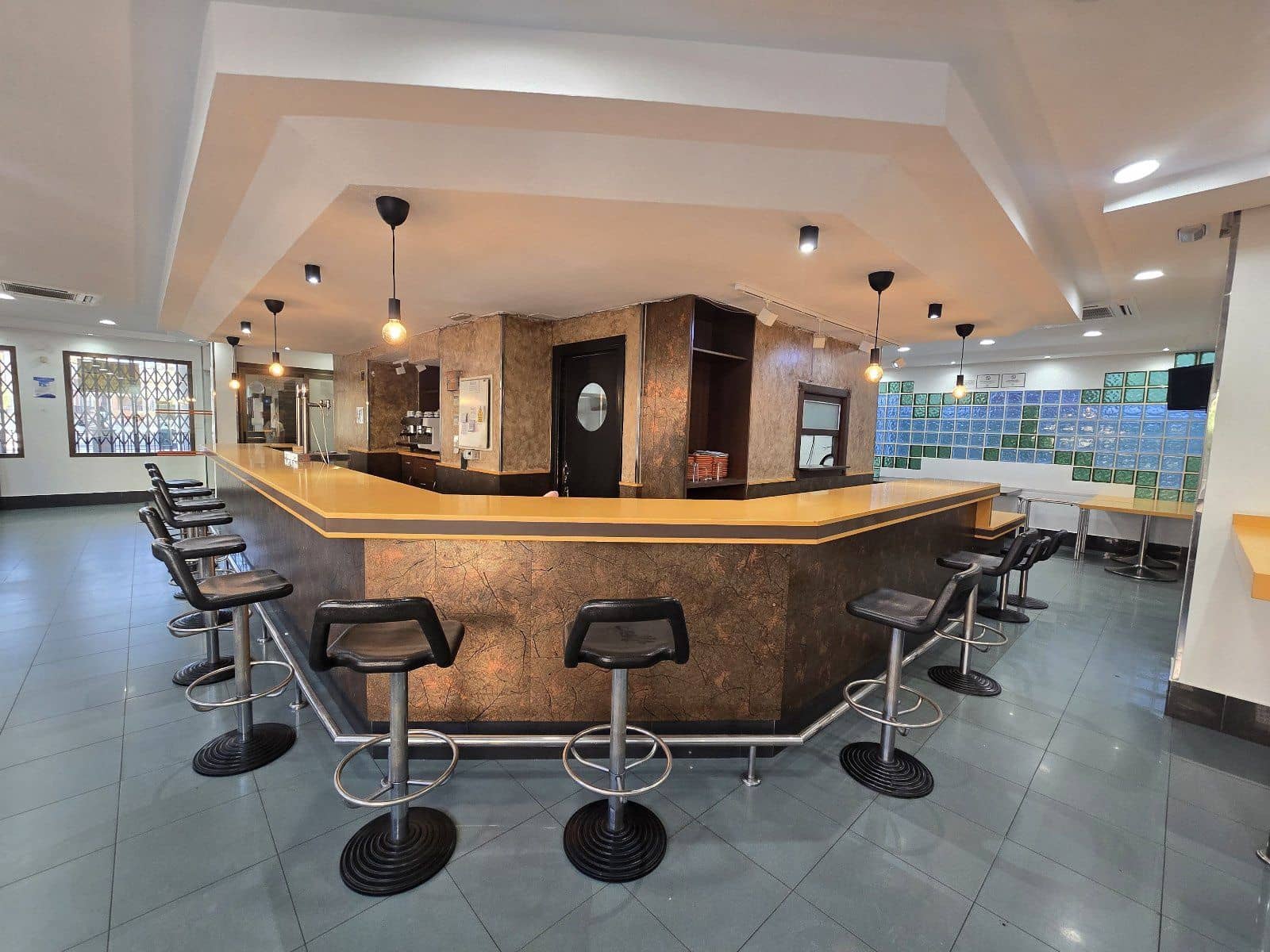 Commercial for sale in Huercal-Overa - € 245,000 (Ref: 10044237)