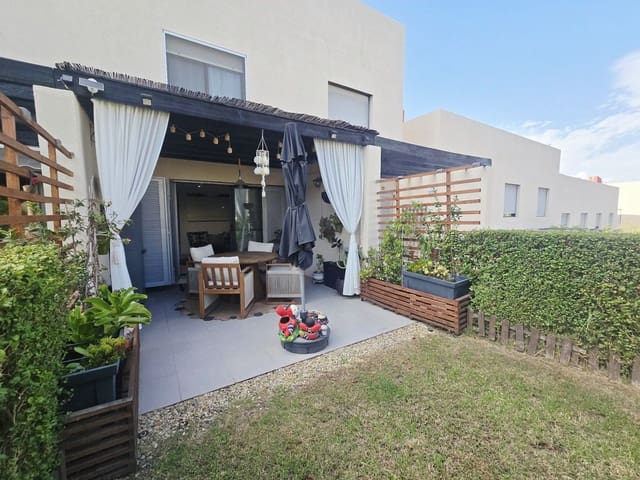 Casa de 2 habitaciones en Valle del Este, Vera en venta con piscina garaje - 275.000 € (Ref: 10071010)