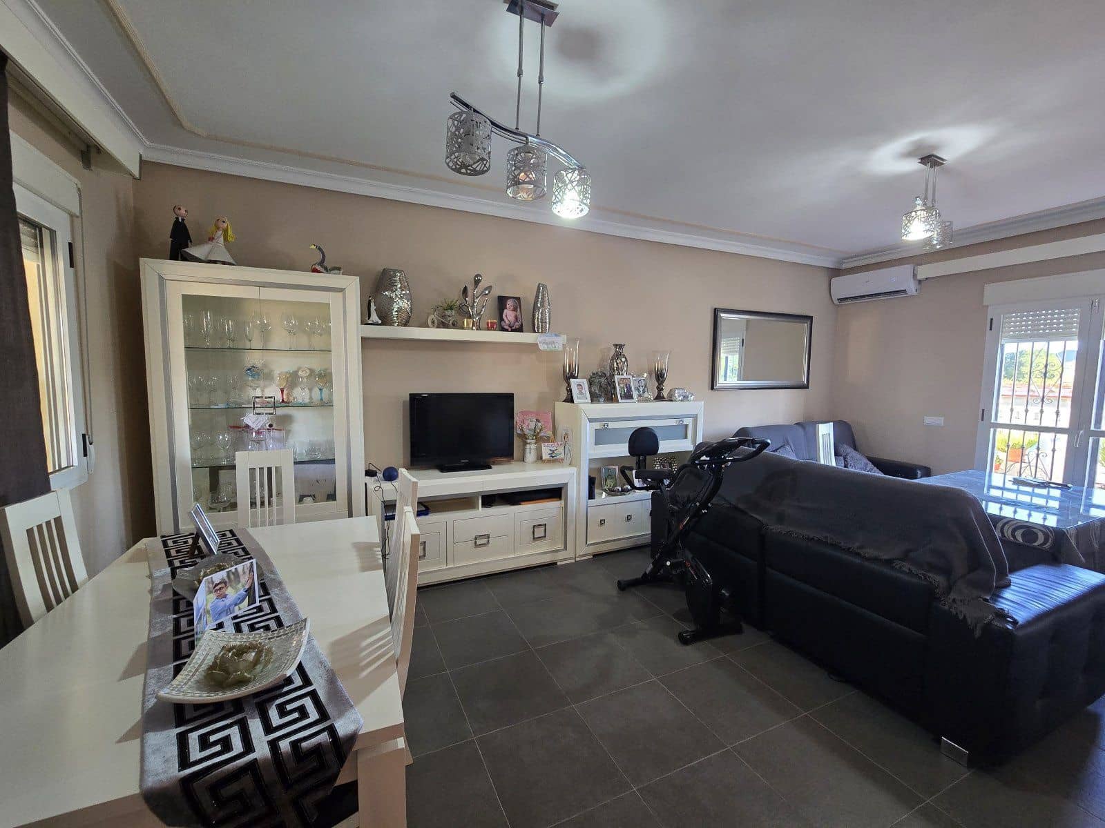 5 soveværelse Villa til salg i Huercal-Overa med swimmingpool garage - € 339.000 (Ref: 10074754)