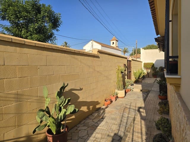 5 soveværelse Villa til salg i Huércal-Overa med swimmingpool garage - € 339.000 (Ref: 10074754)
