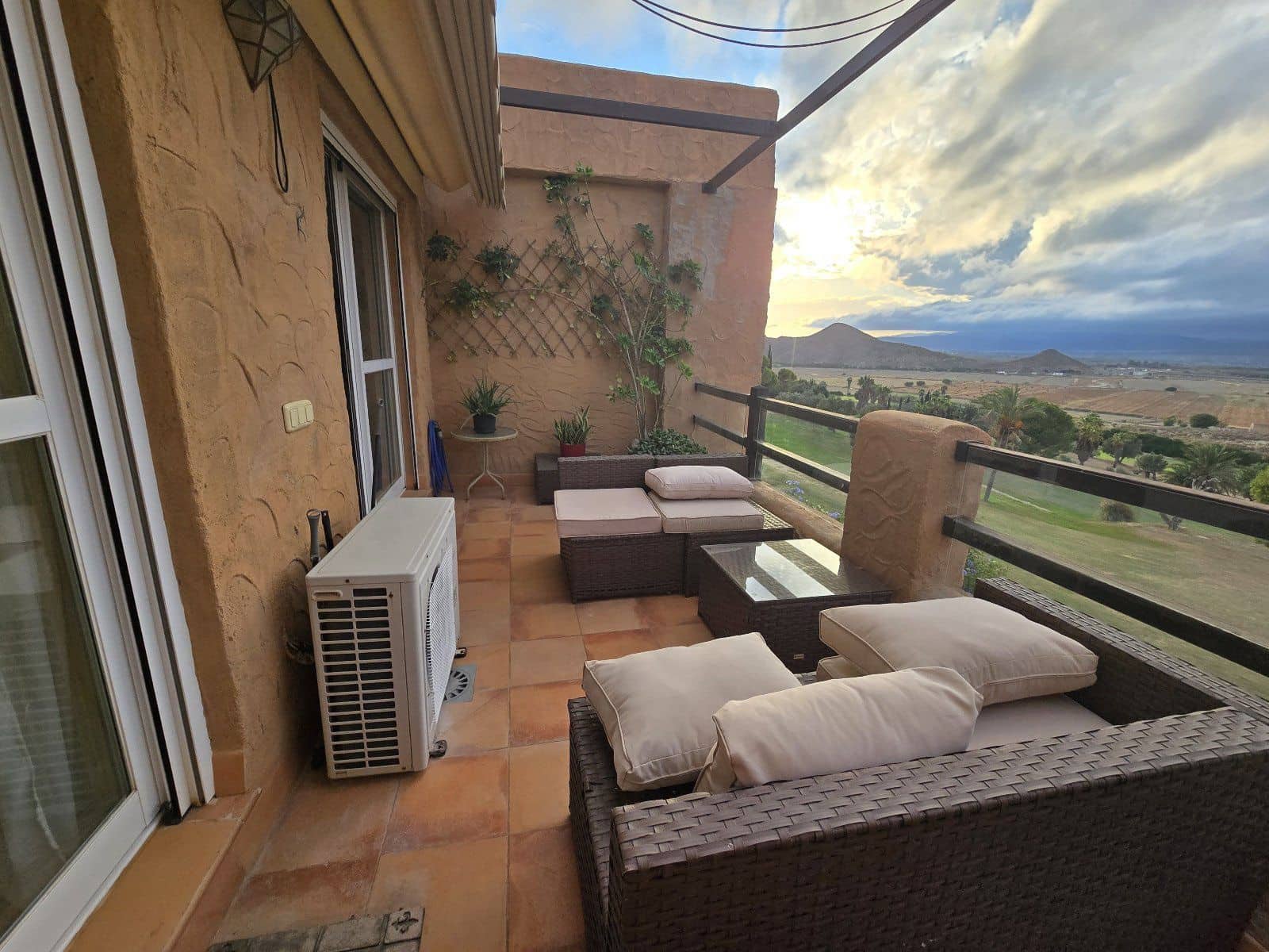 2 bedroom Flat for sale in Mojacar with pool garage - € 159,000 (Ref: 10080239)