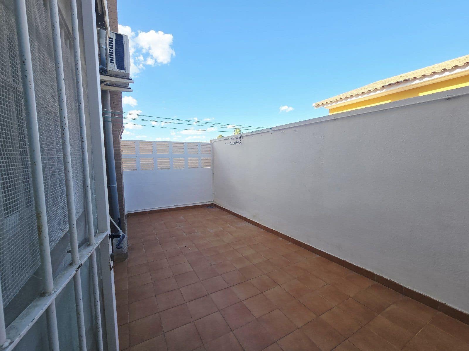 3 bedroom Villa for sale in Huercal-Overa with garage - € 285,000 (Ref: 10099512)