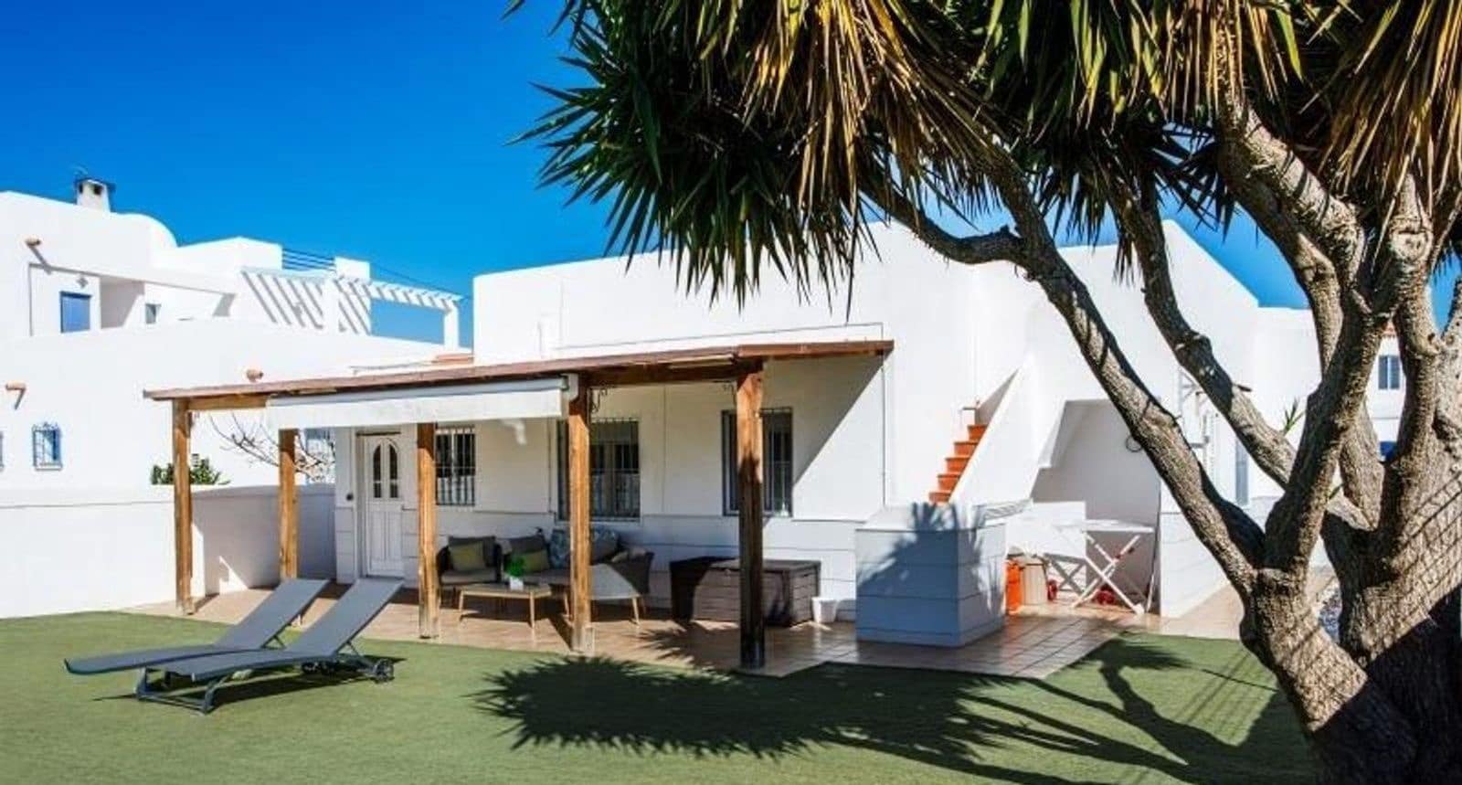 3 bedroom Villa for sale in Mojacar with pool garage - € 478,000 (Ref: 10104332)