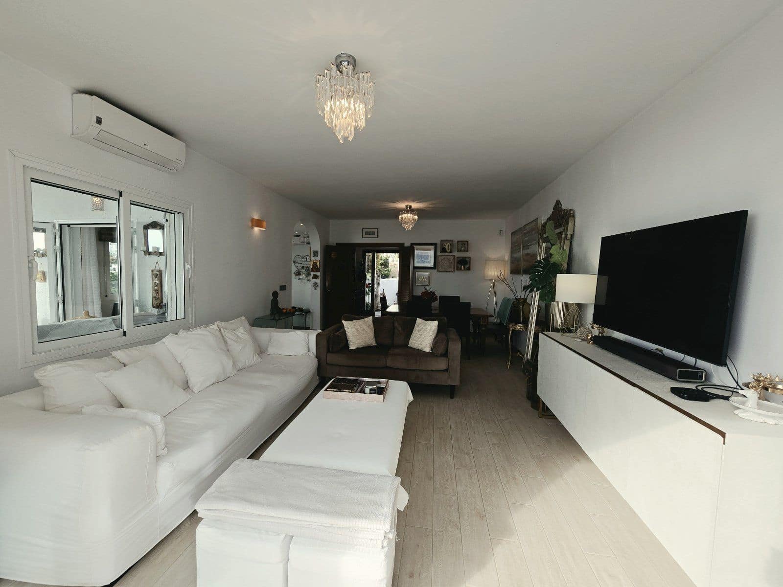 4 Zimmer Villa zu verkaufen in Mojacar mit Pool Garage - 950.000 € (Ref: 10135666)