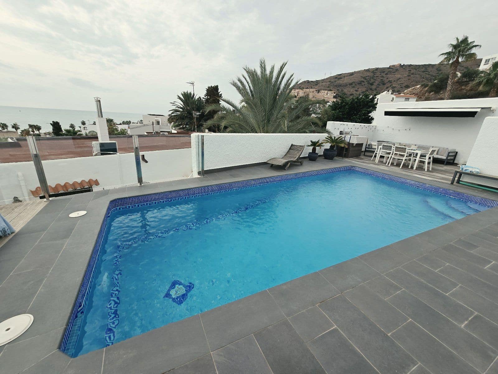 4 Zimmer Villa zu verkaufen in Mojacar mit Pool Garage - 950.000 € (Ref: 10135666)