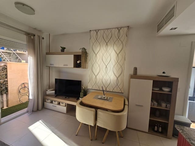 1 Zimmer Wohnung zu verkaufen in Las Marinas - Pueblo Laguna, Vera mit Pool Garage - 139.000 € (Ref: 10160174)
