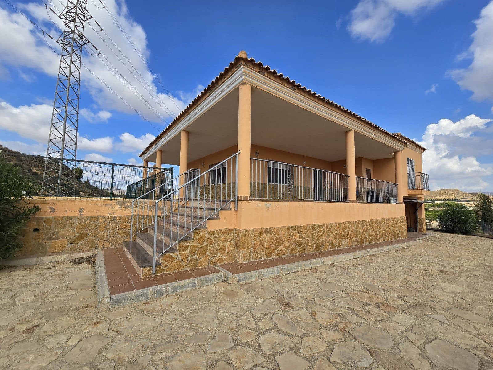 Chalet de 3 habitaciones en Antas en venta con piscina garaje - 699.900 € (Ref: 10170283)