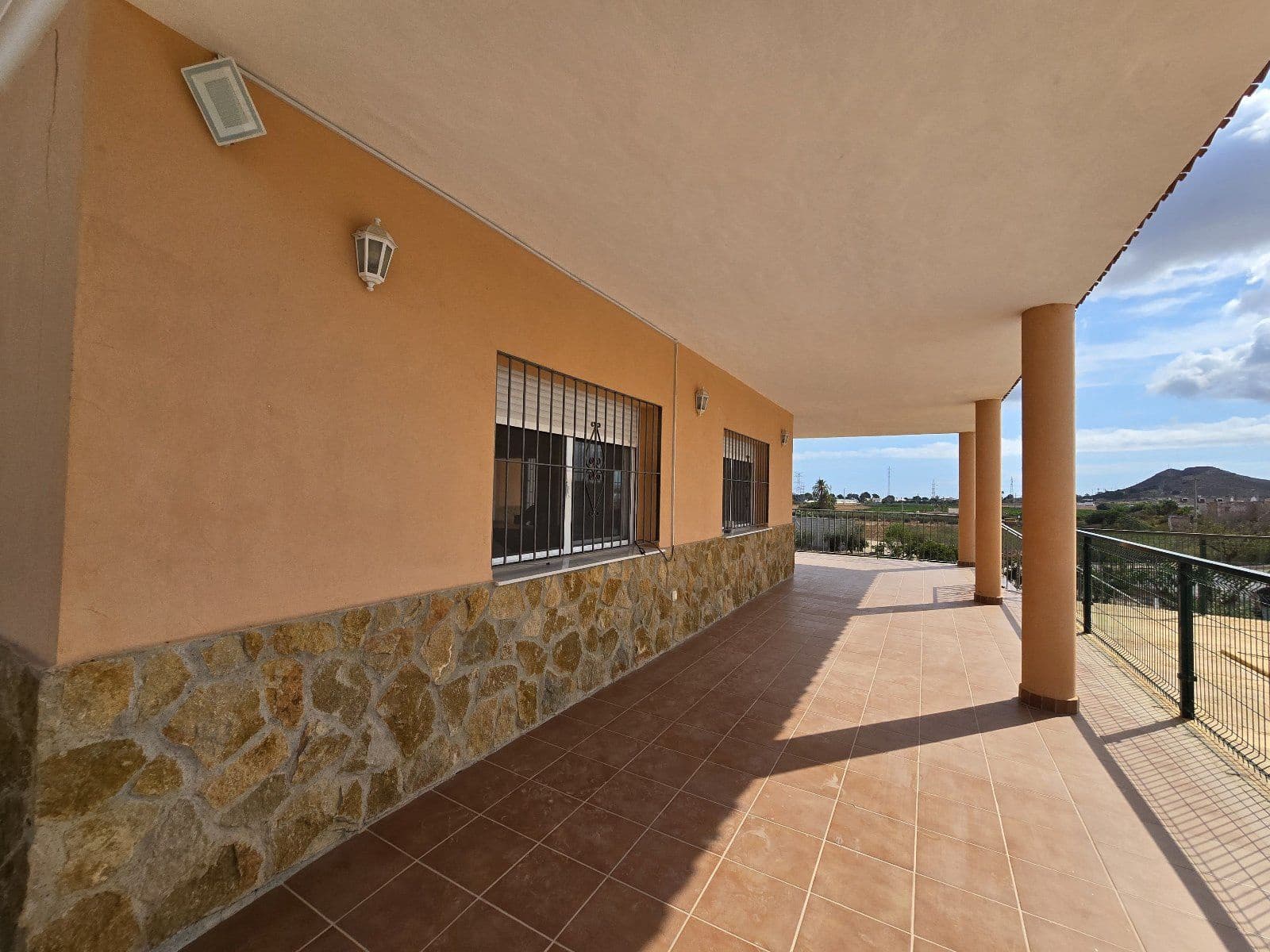 Chalet de 3 habitaciones en Antas en venta con piscina garaje - 699.900 € (Ref: 10170283)