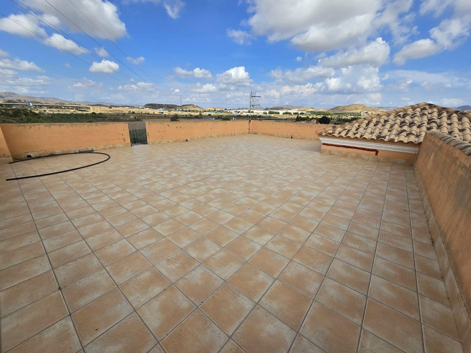 Chalet de 3 habitaciones en Antas en venta con piscina garaje - 699.900 € (Ref: 10170283)
