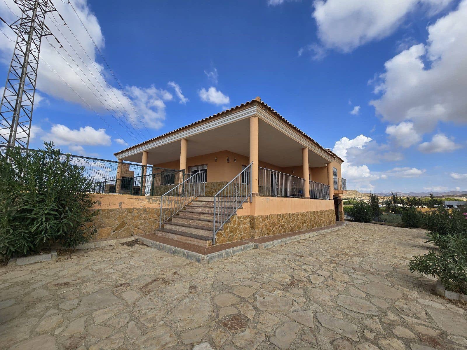 Chalet de 3 habitaciones en Antas en venta con piscina garaje - 699.900 € (Ref: 10170283)