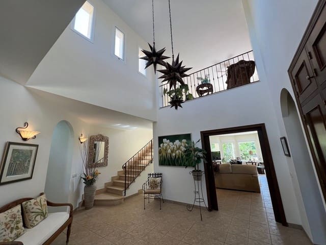 4 sypialnia Willa na sprzedaż w Vera Ciudad, Vera z basenem garażem - 695 000 € (Ref: 7447198)