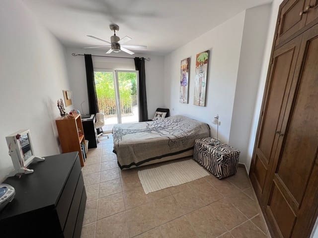 4 sypialnia Willa na sprzedaż w Vera Ciudad, Vera z basenem garażem - 695 000 € (Ref: 7447198)