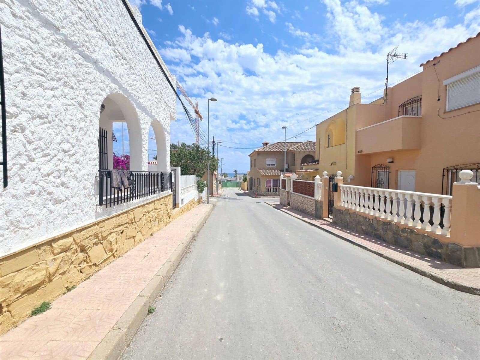 3 makuuhuone Omakotitalo myytävänä paikassa Vera - 199 000 € (Ref: 8598121)