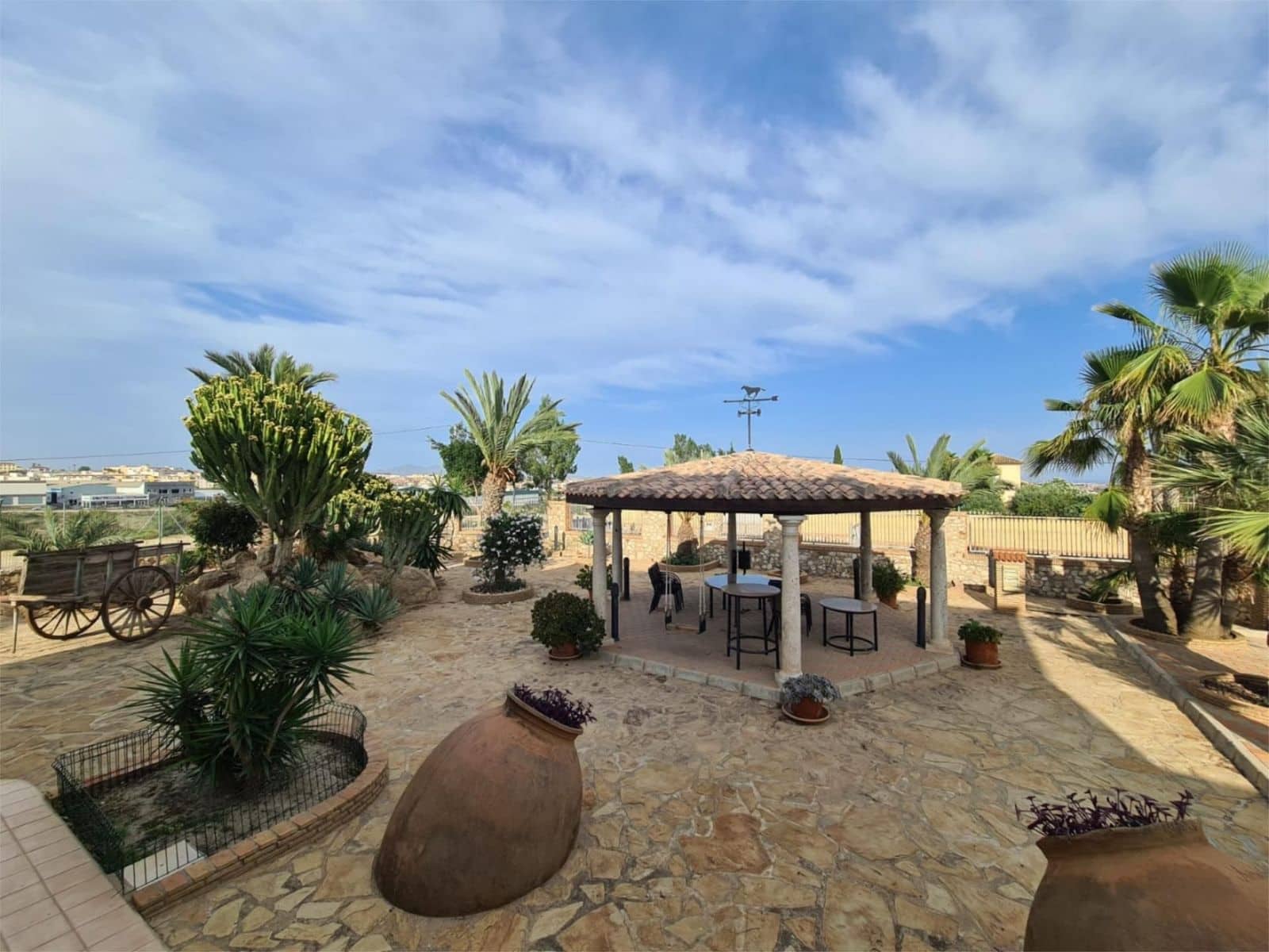 4 soverom Villa til salgs i Vera med svømmebasseng garasje - € 2 100 000 (Ref: 8692077)