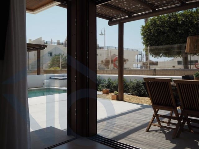 3 Zimmer Villa zu verkaufen in Cuevas del Almanzora mit Pool Garage - 320.000 € (Ref: 9379764)