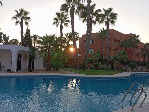 2 Zimmer Wohnung zu verkaufen in Cala Marqués, Vera mit Pool Garage - 236.500 € (Ref: 9379775)