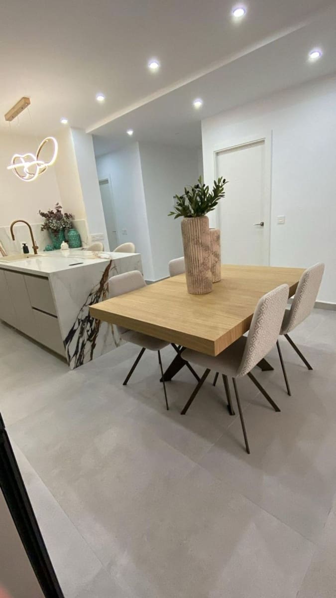 3 soveværelse Lejlighed til salg i Garrucha med swimmingpool garage - € 280.000 (Ref: 9379783)