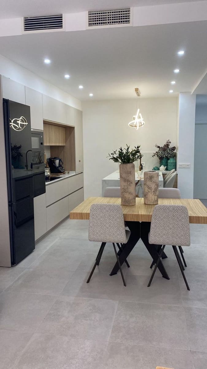 3 soveværelse Lejlighed til salg i Garrucha med swimmingpool garage - € 280.000 (Ref: 9379783)