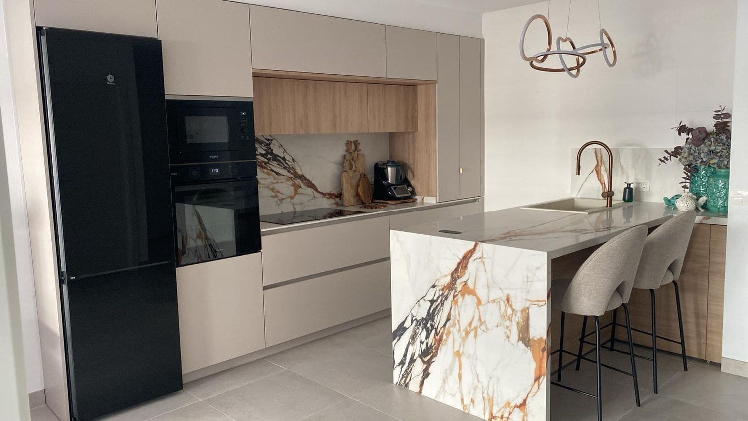 3 soveværelse Lejlighed til salg i Garrucha med swimmingpool garage - € 280.000 (Ref: 9379783)