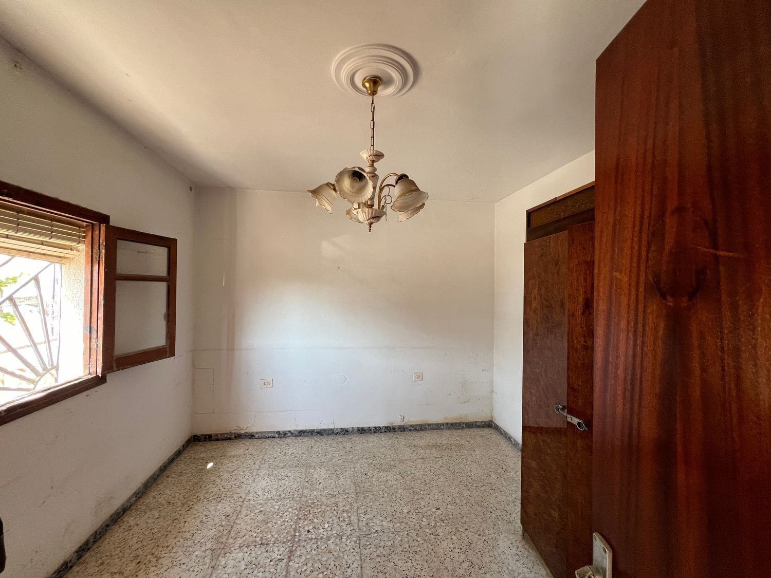 4 soverom Villa til salgs i Garrucha med garasje - € 175 000 (Ref: 9379786)