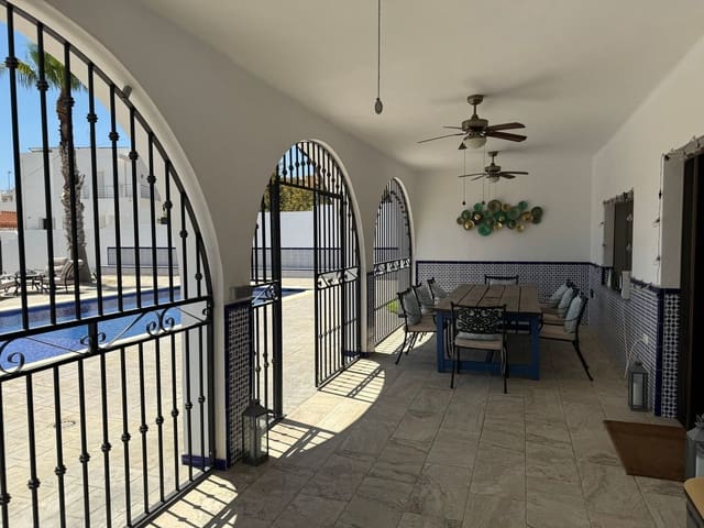 4 chambre Villa/Maison à vendre à Mojácar avec piscine garage - 649 995 € (Ref: 9379796)