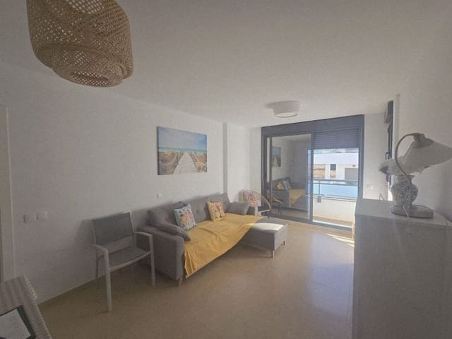 Piso de 3 habitaciones en Garrucha en venta con piscina garaje - 260.000 € (Ref: 9379797)