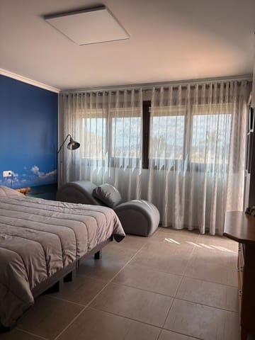 Chalet de 3 habitaciones en Pulpí en venta con piscina garaje - 447.000 € (Ref: 9379808)