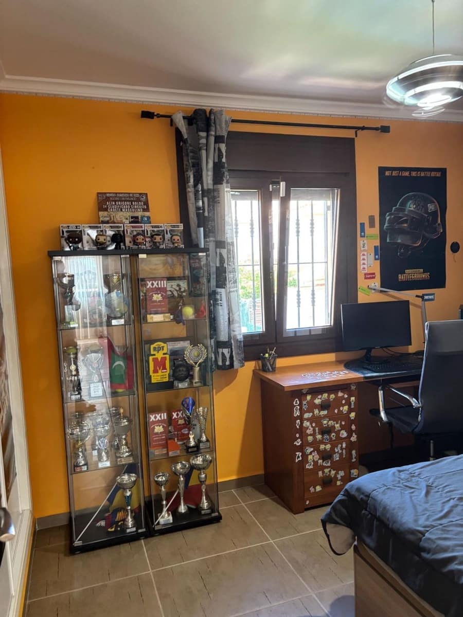 Chalet de 3 habitaciones en Pulpí en venta con piscina garaje - 447.000 € (Ref: 9379808)