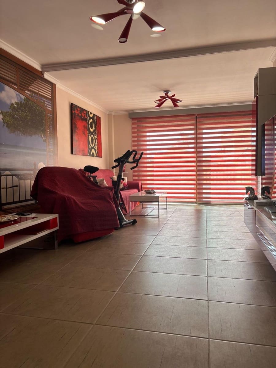 Chalet de 3 habitaciones en Pulpí en venta con piscina garaje - 447.000 € (Ref: 9379808)