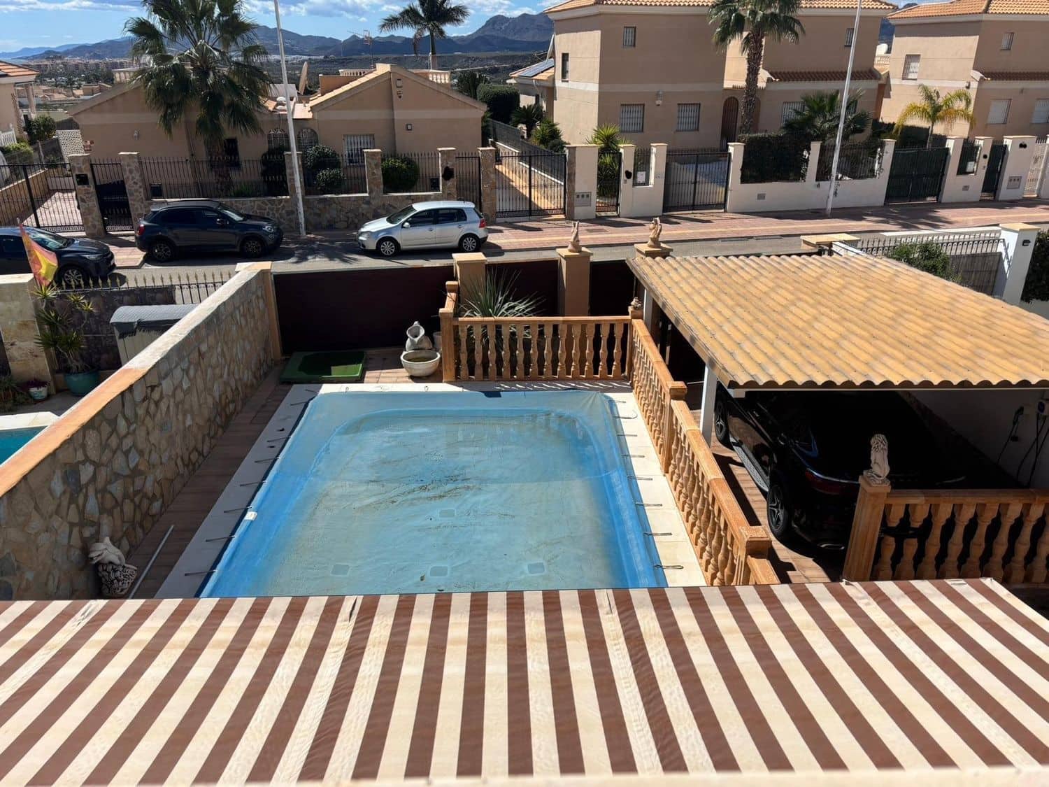 Chalet de 3 habitaciones en Pulpí en venta con piscina garaje - 447.000 € (Ref: 9379808)