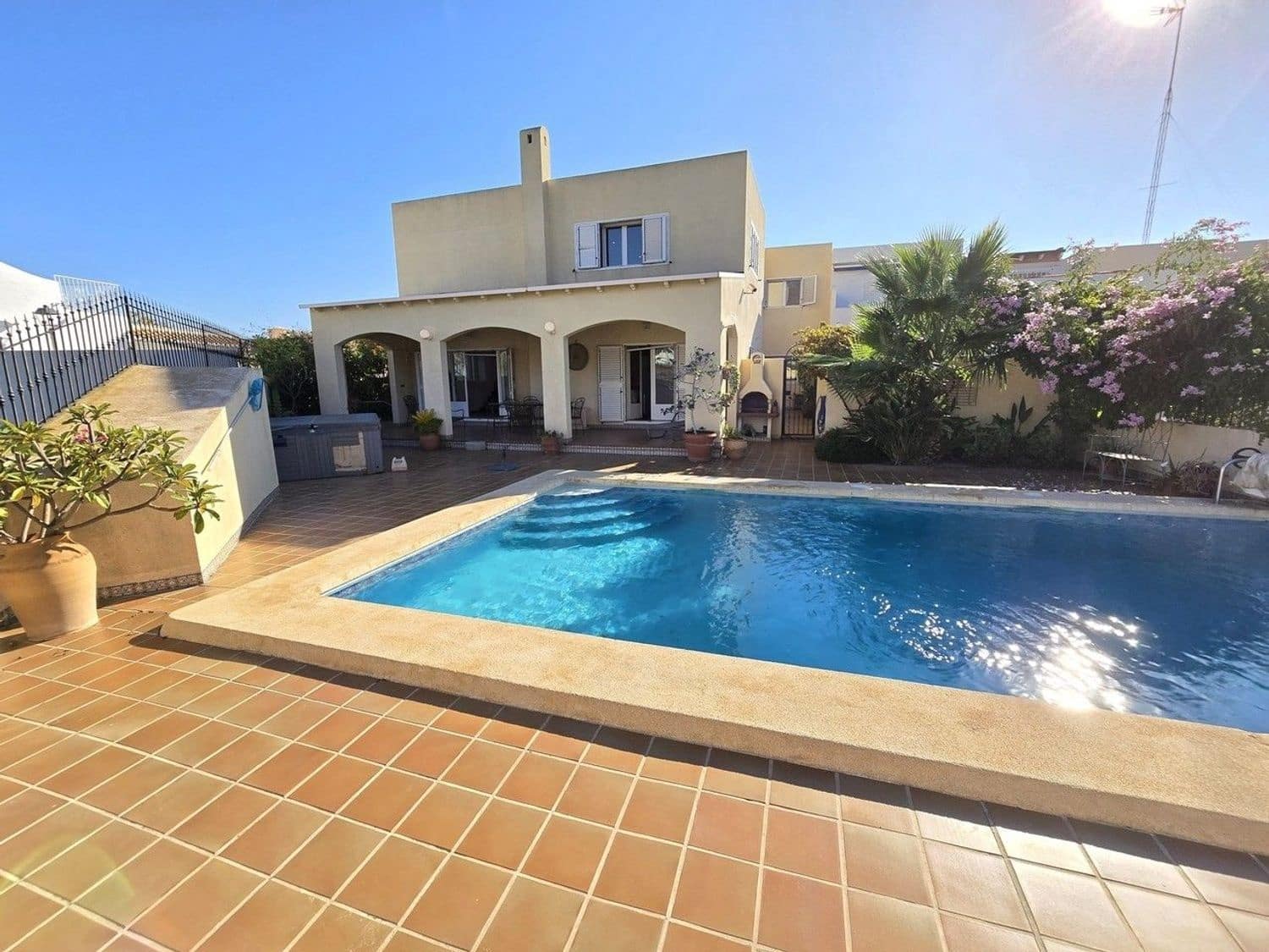3 Zimmer Villa zu verkaufen in Mojacar mit Pool Garage - 550.000 € (Ref: 9379810)
