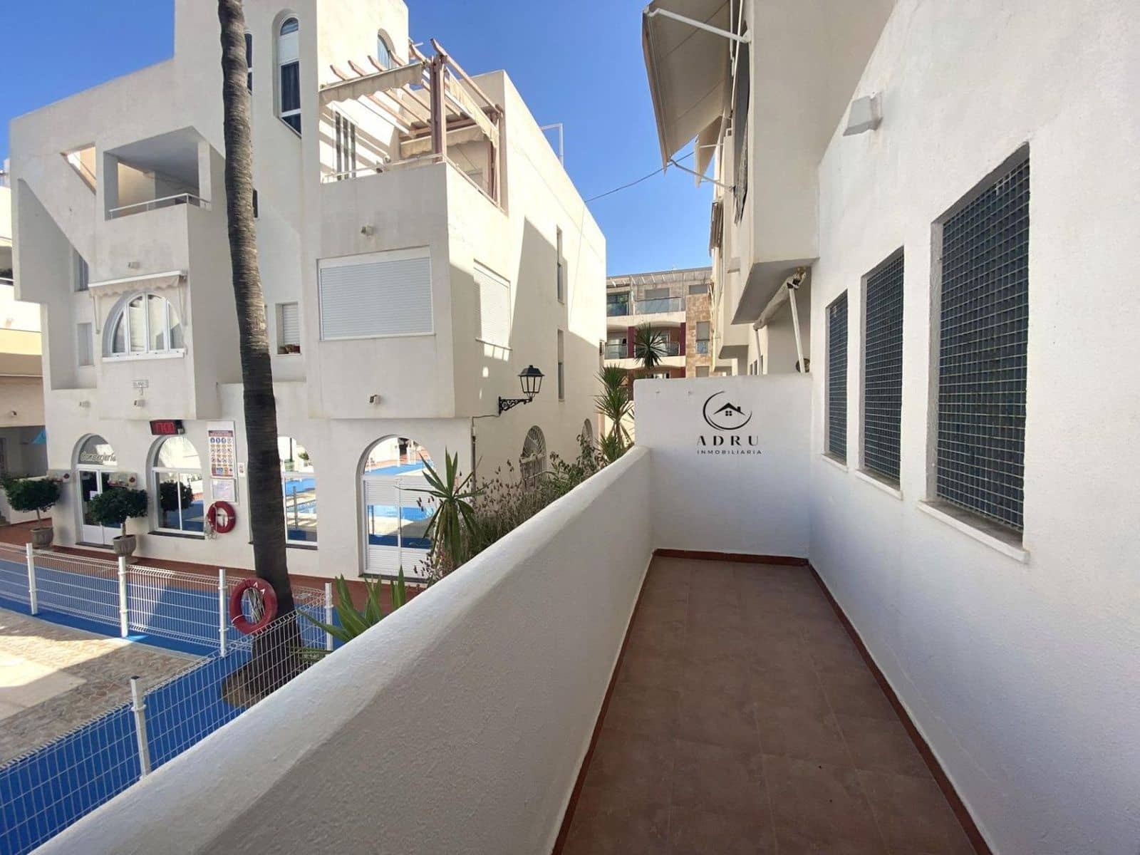 2 soverom Leilighet til salgs i Garrucha med svømmebasseng garasje - € 170 000 (Ref: 9379813)