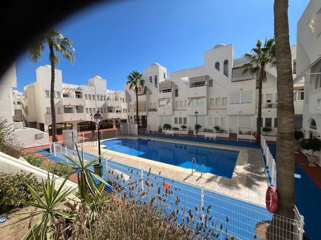 2 soverom Leilighet til salgs i Garrucha med svømmebasseng garasje - € 170 000 (Ref: 9379813)