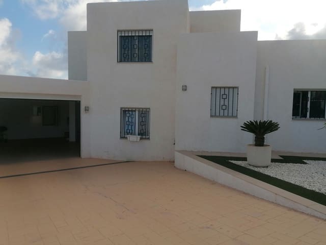 4 bedroom Villa for sale in Mojácar with pool garage - € 750,000 (Ref: 9379821)