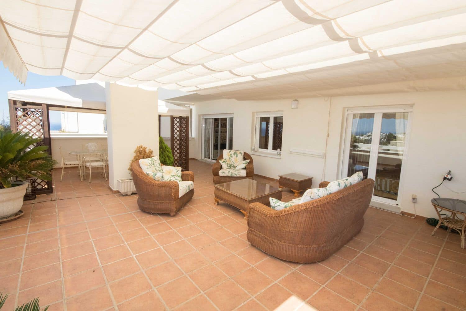 2 bedroom Flat for sale in Mojacar with pool garage - € 199,000 (Ref: 9379827)