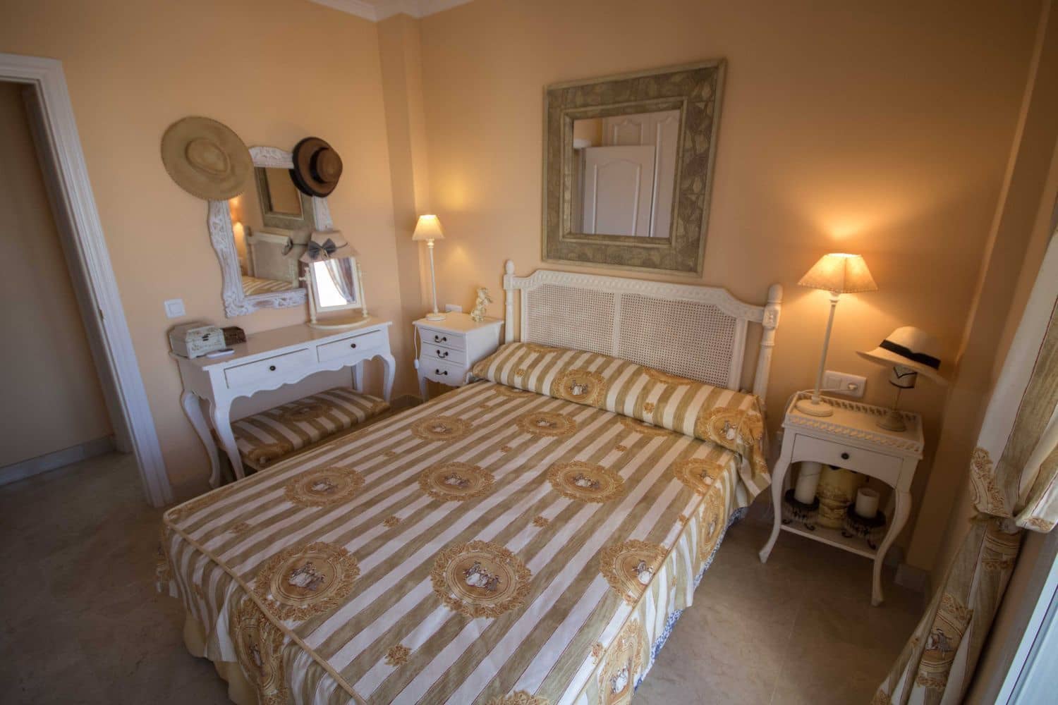 2 bedroom Flat for sale in Mojacar with pool garage - € 199,000 (Ref: 9379827)