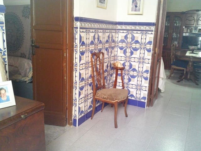 7 soverom Villa til salgs i Garrucha med garasje - € 259 000 (Ref: 9379831)