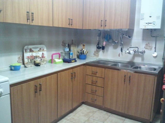 7 soverom Villa til salgs i Garrucha med garasje - € 259 000 (Ref: 9379831)