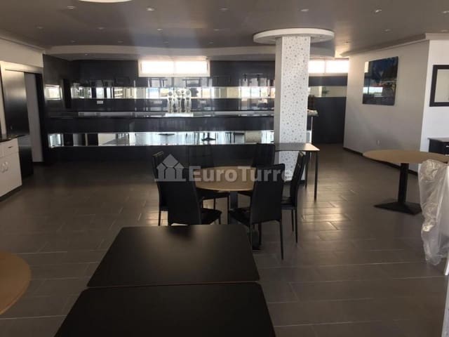 Kommersiell til salgs i Mojácar - € 900 000 (Ref: 9379834)