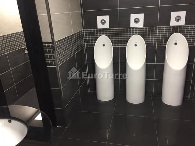 Kommersiell til salgs i Mojácar - € 900 000 (Ref: 9379834)