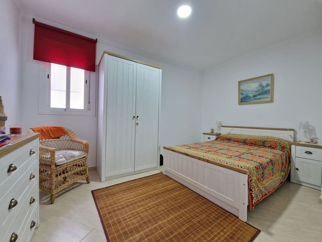 Piso de 3 habitaciones en Turre en venta con piscina - 126.000 € (Ref: 9379845)