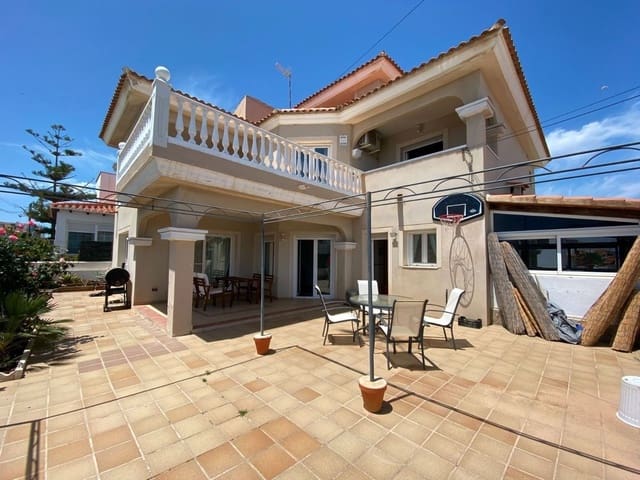 4 slaapkamer Villa te koop in Vera met garage - € 550.000 (Ref: 9379853)